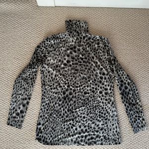 J. McLaughlin Lightweight Turtleneck -- Size S, worn only once